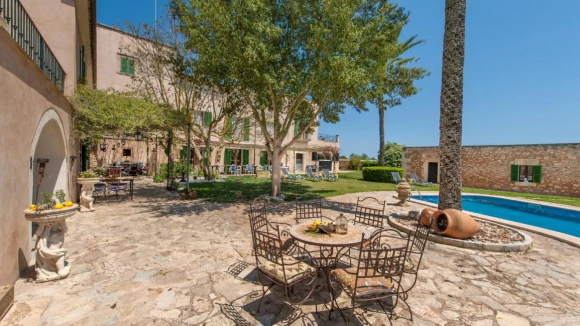 Suite Embat Im Es Llobets ile iletişim